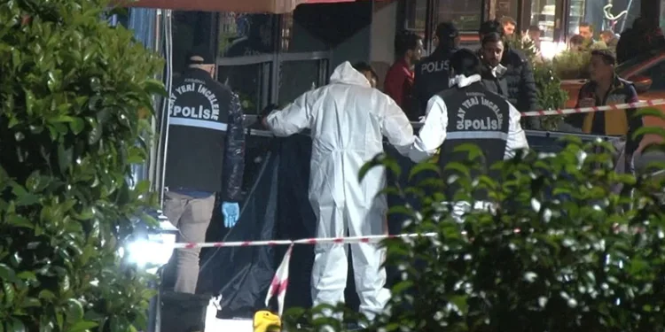 Sarıyer’de kafeteryanın önünde silahlı çatışma