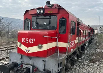 Kara Elmas Ekspresi tanıtım turunda