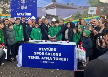 Bursa’da Atatürk Kapalı Spor Salonu’nun temeli atıldı