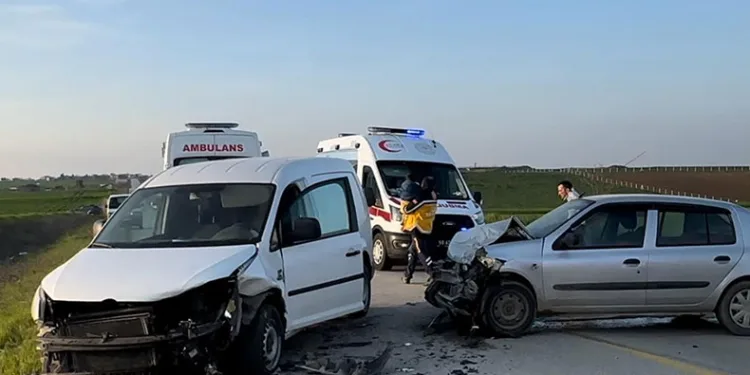 2 aracın karıştığı kazada 7 kişi yaralandı