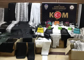Zeytinburnu’nda deri imalathanesine baskın