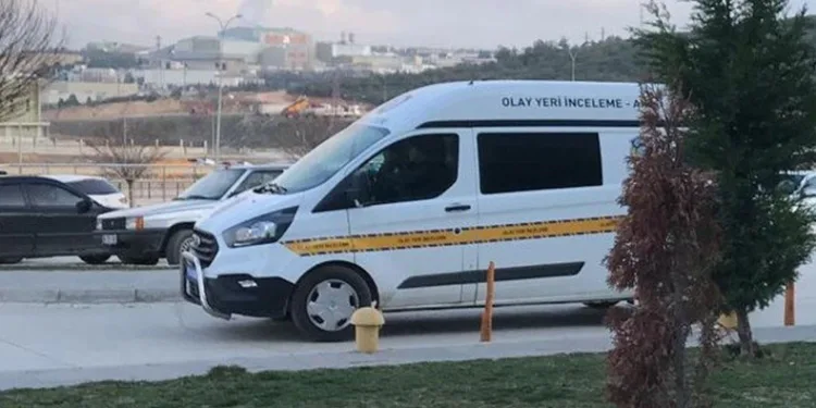 Alacak verecek kavgasında yoldan geçen kişi vuruldu