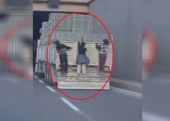3 kız çocuğunun tehlikeli oyunu kamerada