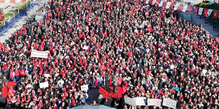 “29 Ekim Bulvarı’nda gönüller birleşti”
