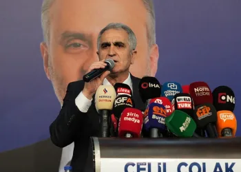 Çolak, projelerini ve meclis üyesi adaylarını tanıttı