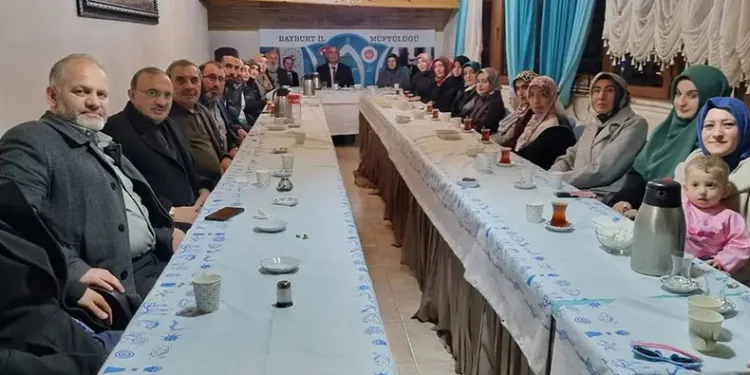 Müftü Şahin personelle iftar yemeğinde vedalaştı
