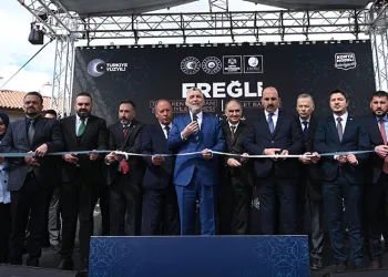 “Belediyecilik konusunda model şehir Konya’dır”