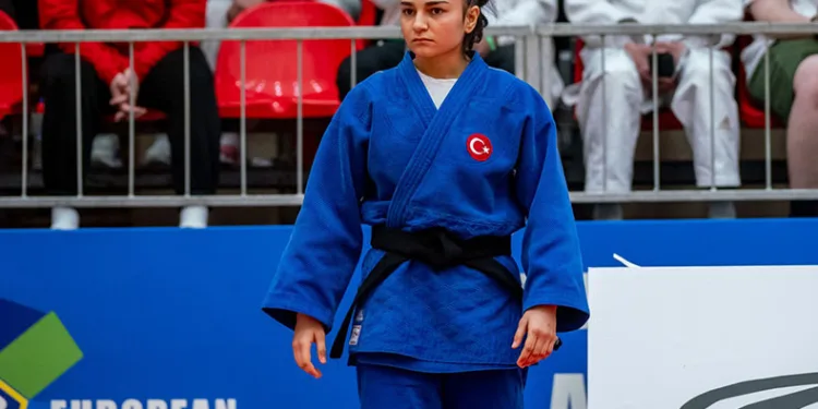 Edanaz Avrupa üçüncüsü oldu