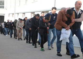 30 milyar TL dolandıran şebekeden 74 kişi tutuklandı