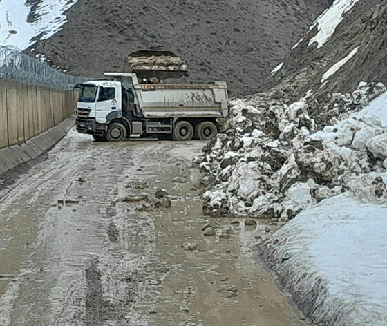 Yüksekova-Dağlıca karayolu ulaşıma kapandı