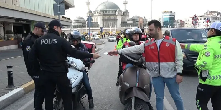 Taksim’de helikopter destekli huzur uygulaması