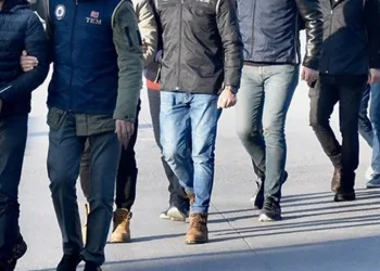 İzmir merkezli FETÖ operasyonu