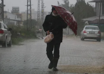 Doğu Akdeniz’de kuvvetli fırtına etkisini hissettiriyor