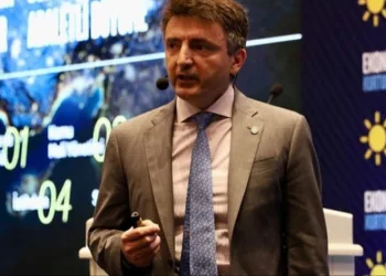 “Akşener’i istifaya davet ediyorum”