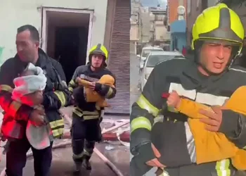 Ev yangınında 3 çocuk itfaiye ekiplerince son anda kurtarıldı