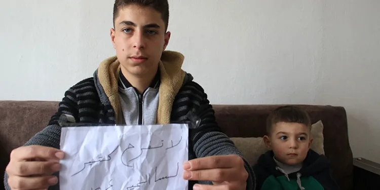 Kapıya bırakılan mesaj tedirgin ediyor