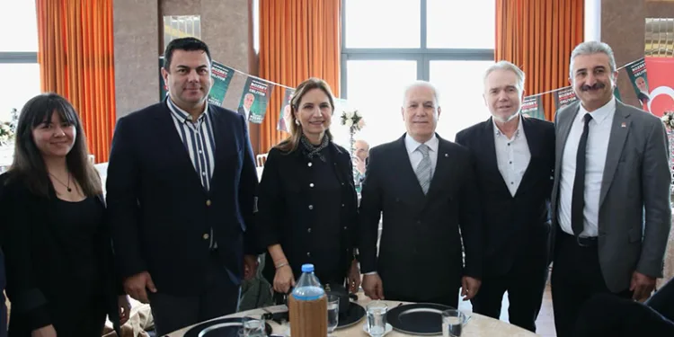 Mustafa Bozbey Bursa basını ile buluştu
