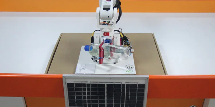 Çocuklar bayram harçlıklarını robota kaptıracak