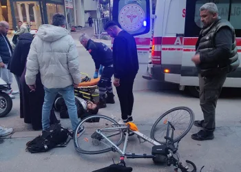 Milas’ta otomobil bisiklete çarptı: 1 yaralı