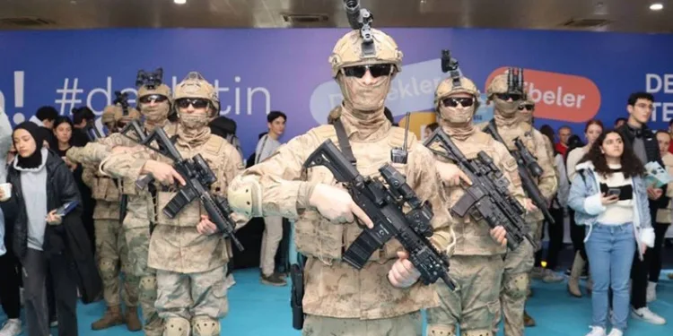 Jandarma Devlet Teşvikleri Fuarı’na büyük ilgi