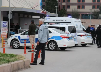 Hastane kafeteryasında silahlı saldırı
