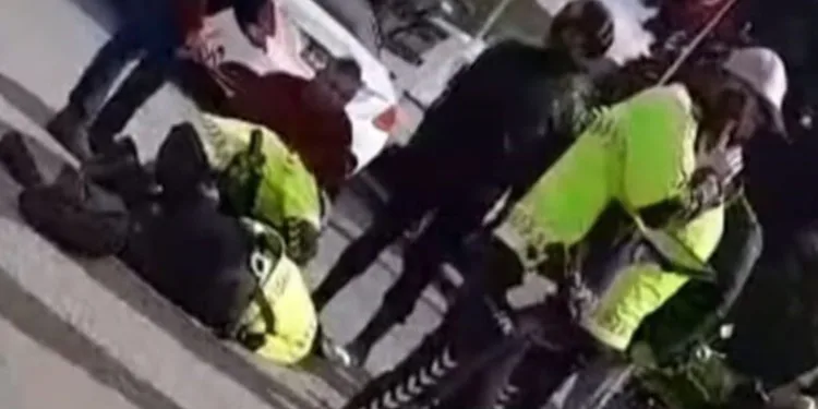 Uygulama yapan polis memuruna çarpan sürücü tutuklandı