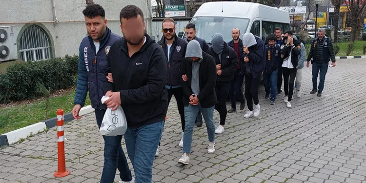 Sahte kripto para dolandırıcılığına 9 gözaltı
