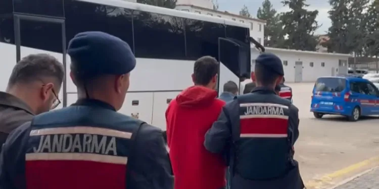 Dolandırıcılık çetesine sibergöz operasyonu