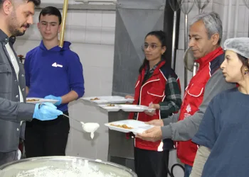 Geçmişten geleceğe uzanan el