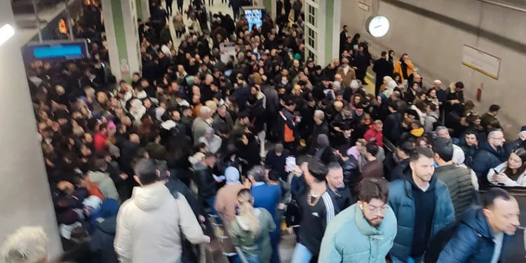 Yenikapı-Kirazlı metro hattında arıza nedeniyle seferler durdu