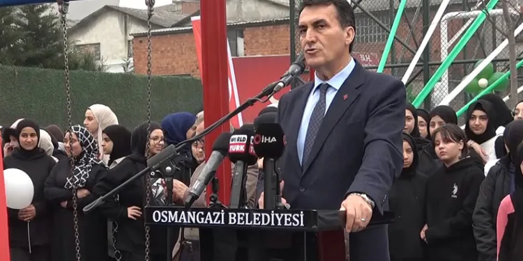 Başkan Dündar çarşı esnafı ile kahvaltı sofrasında buluştu