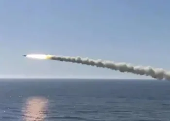 Rus füzesi Polonya hava sahasında
