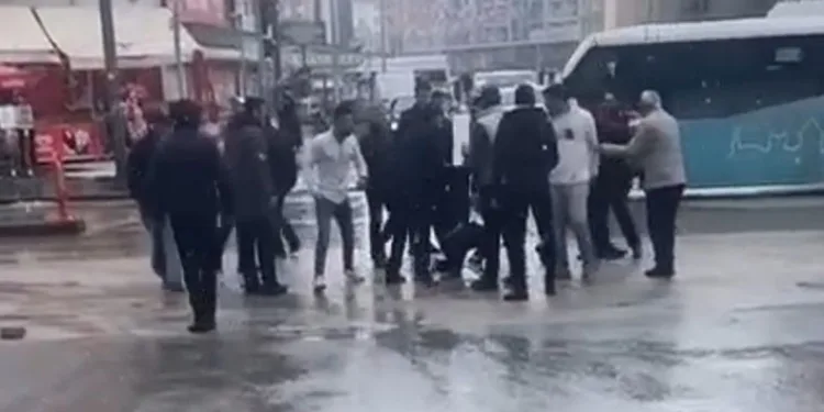 Van’da eşini bıçaklayan şahıs tutuklandı