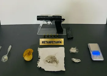 Apart daireye uyuşturucu operasyonu