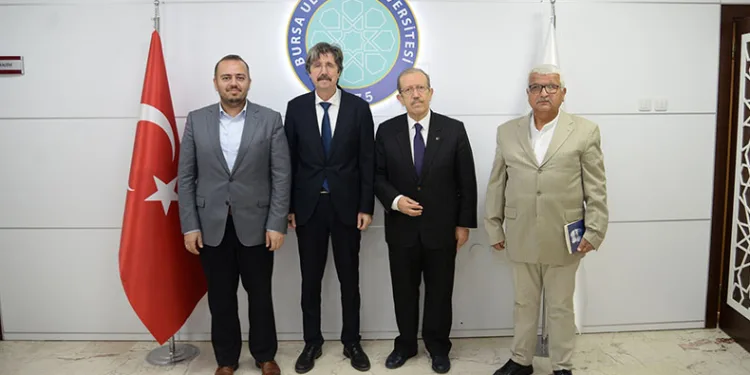 Türkiye Hayat Sağlık Vakfı’ndan 5 tıp öğrencisine burs
