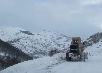 Bayburt’ta yüksek kesimler beyaza büründü