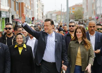 Hatipoğlu’ndan Odunpazarı Cumhur Yürüyüşü