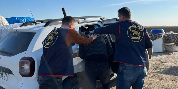 Cezaevi firarisi çadırda yakalandı