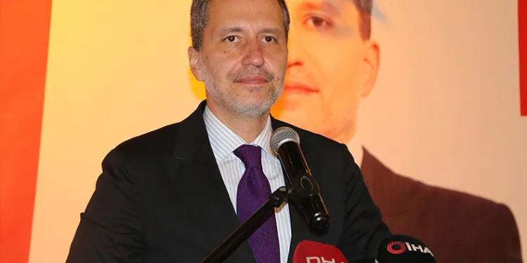 “Koşa koşa Refah Partisi’ne belediyeleri teslim etti”