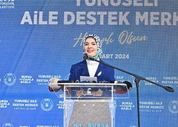 Bakan Göktaş Bursa’da açılış törenine katıldı