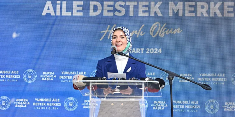 Bakan Göktaş Bursa’da açılış törenine katıldı