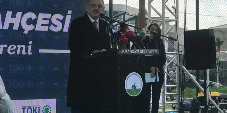“Ayrılan bütçenin 2 katını ajanslara verdi”