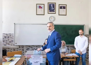 Dışişleri Bakanı Fidan oyunu Ankara’da kullandı