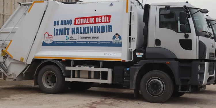 İzmit’in araç filosuna 4 yeni araç daha dahil oldu