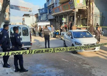 Otomobilin çarptığı 4 yaşındaki çocuk hayatını kaybetti