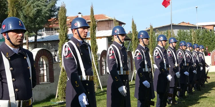 Çanakkale şehitleri Uşak’ta törenle anıldı