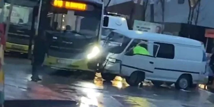 Bursa’da zincirleme kaza: 3 yaralı