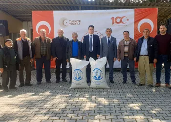 Çiftçilere yağlık aspir tohumu dağıtıldı