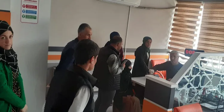 Seçmenler soluğu nüfus müdürlüklerinde aldı