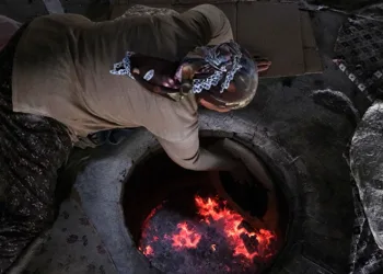 Tandırlar Ramazan sofraları için yanıyor